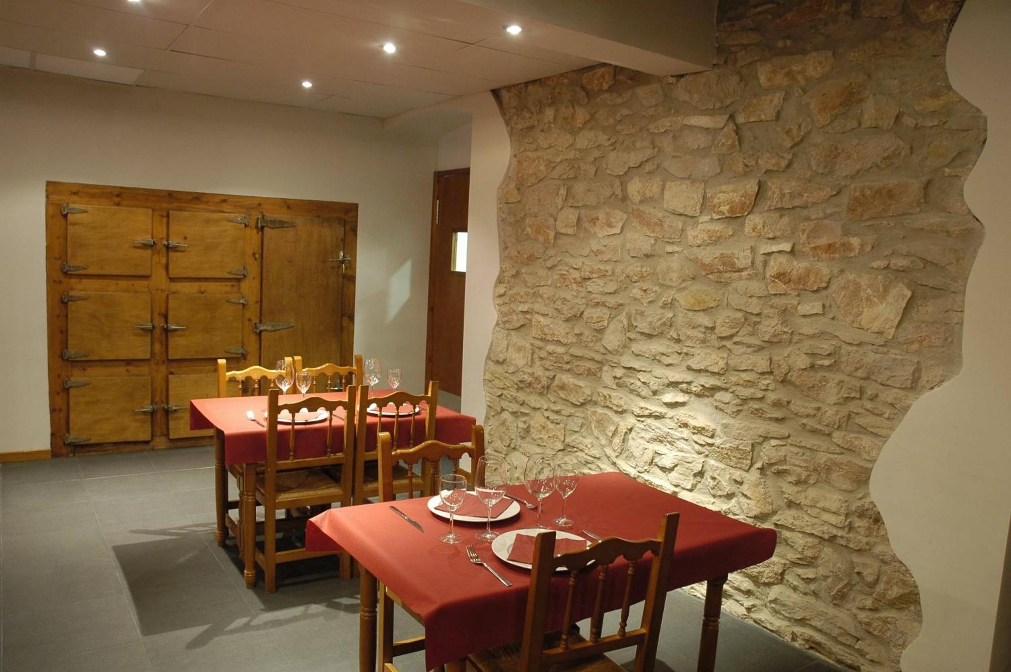 Hotel Restaurante Port D'Àger Exterior photo